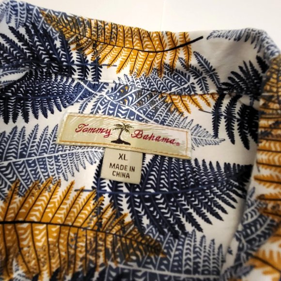 Tommy Bahama Short Sleeve XL - Picture 2 of 6